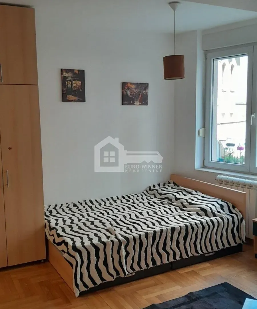 Izdavanje, jednosoban stan, 32m², Neimar, Vračar Sve Podlokacije