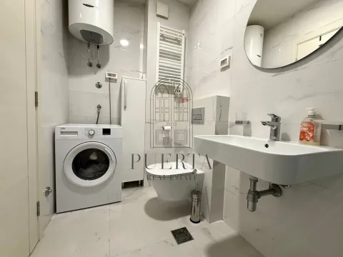 Izdavanje, jednosoban stan, 47m², Central Point, Podgorica - image 12