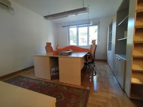 Izdavanje, poslovni prostor, 62m², Vračar Sve Podlokacije, Beograd - image 4