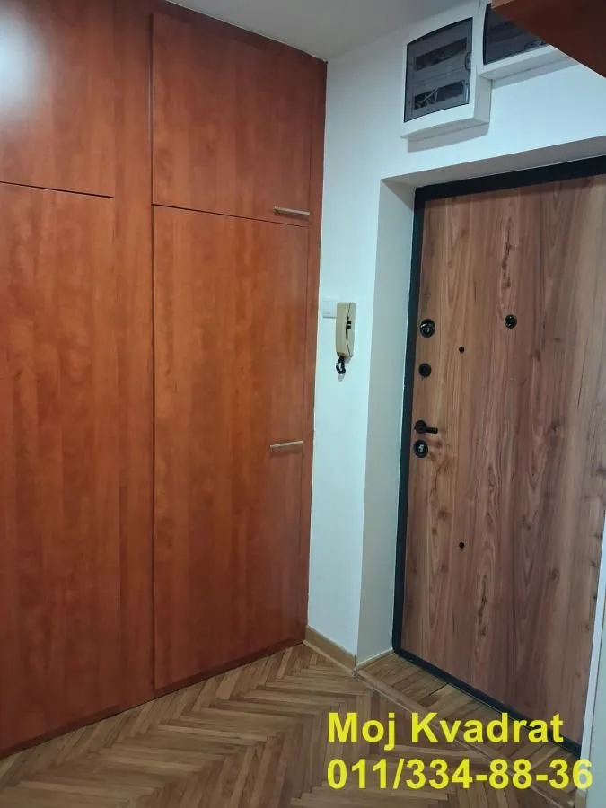 Izdavanje, dvosoban stan, 65m², Slavija, Vračar Sve Podlokacije