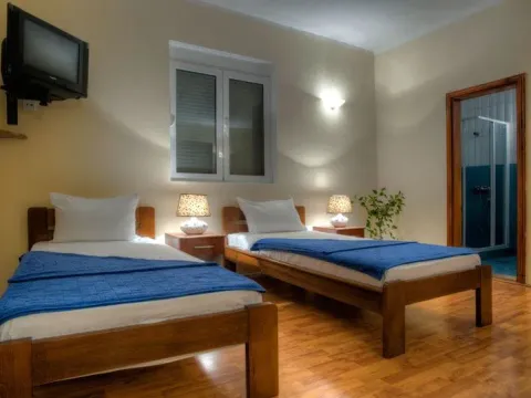 Sale, hospitality venue, 1723m², Buljarica, Budva - image 2