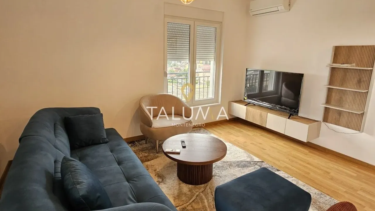 Izdavanje, dvosoban stan, 65m², Stari Aerodrom, Podgorica