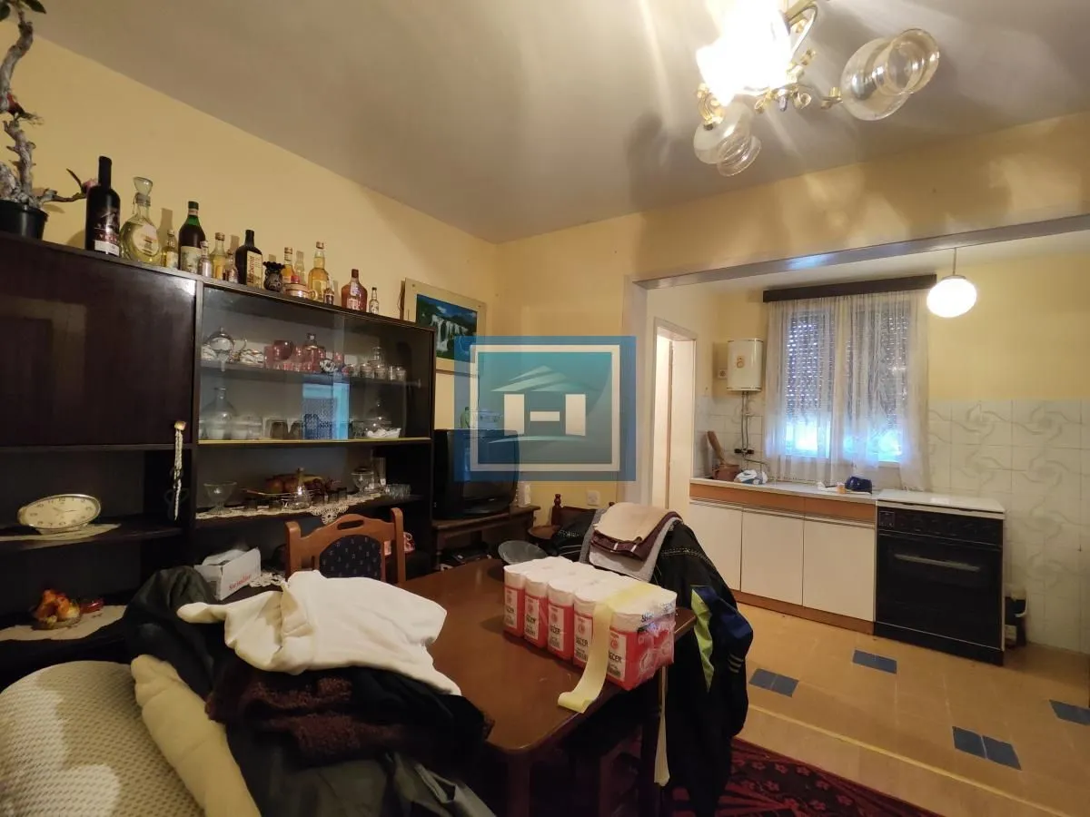 Prodaja, kuća, 200m², Majur, Jagodina