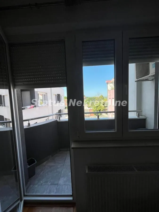 Izdavanje, dvosoban stan, 48m², Bulevar Oslobodjenja, Novi Sad Sve Podlokacije