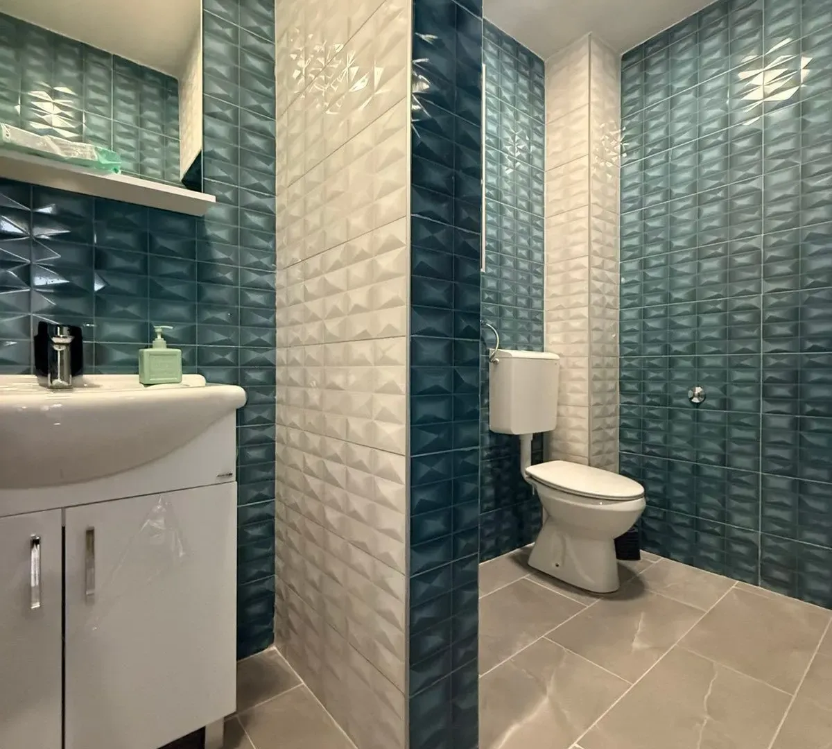 Rent, house, 320m², Podgorica, Crna Gora