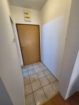 Rent, one bedroom apartment, 43m², Bečići, Budva - image 5