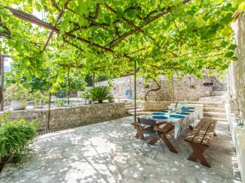 Prodaja, kuća, 168m², Prčanj, Kotor - image 20