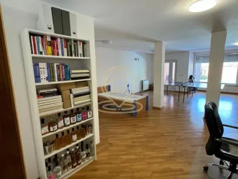 Rent, office space, 320m², Višnjička Banja, Palilula Sve Podlokacije - image 10