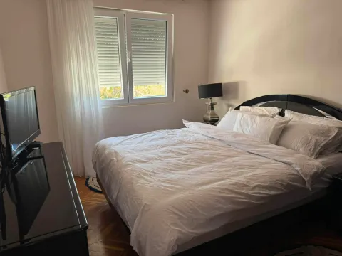 Rent, two bedroom apartment, 78m², Centar, Bar - image 4