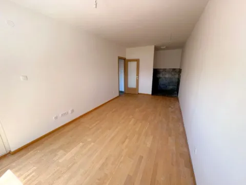Sale, one bedroom apartment, 45m², Pobrežje, Podgorica