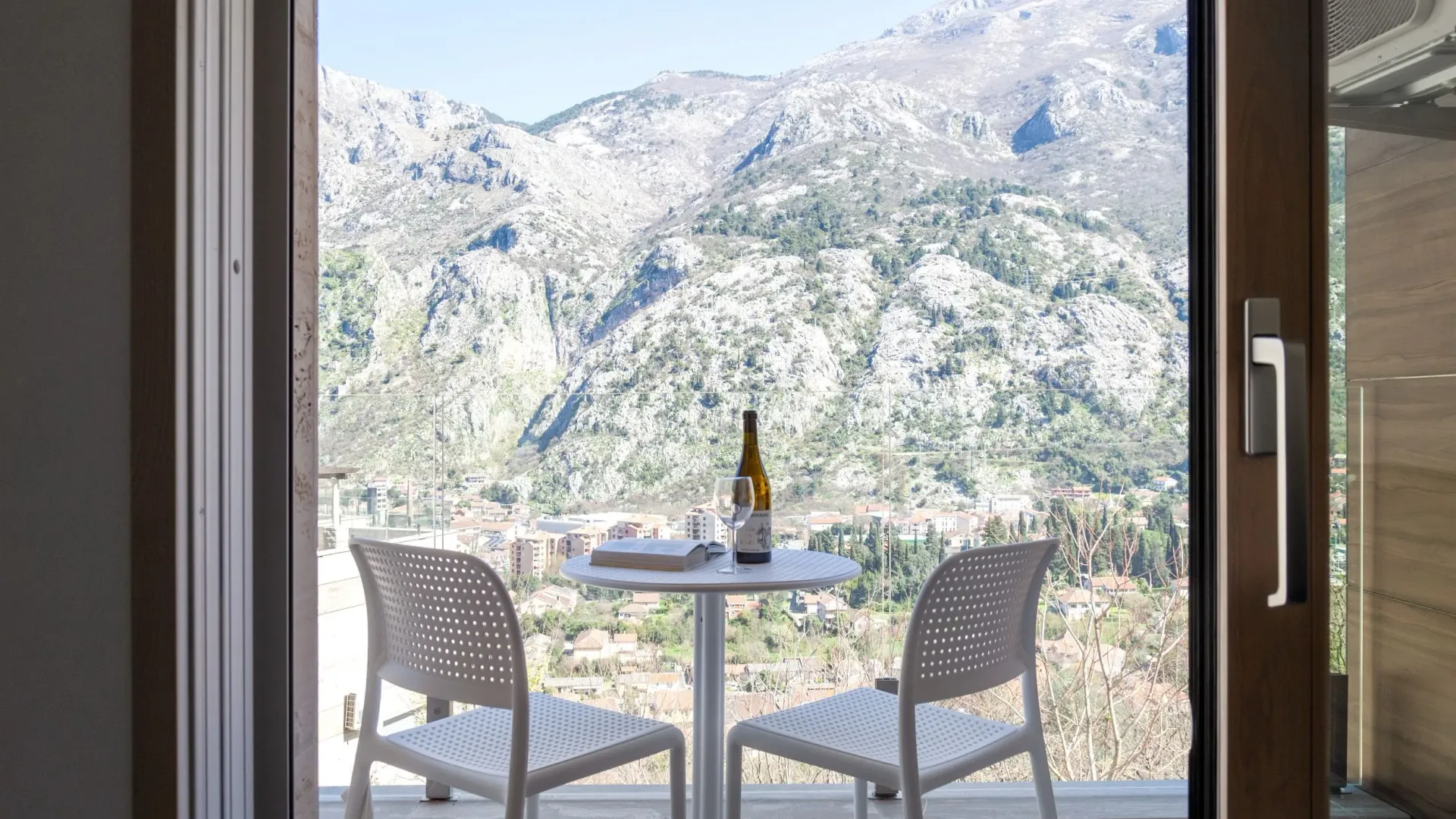 Sale, three bedroom apartment, 73m², Kotor, Crna Gora