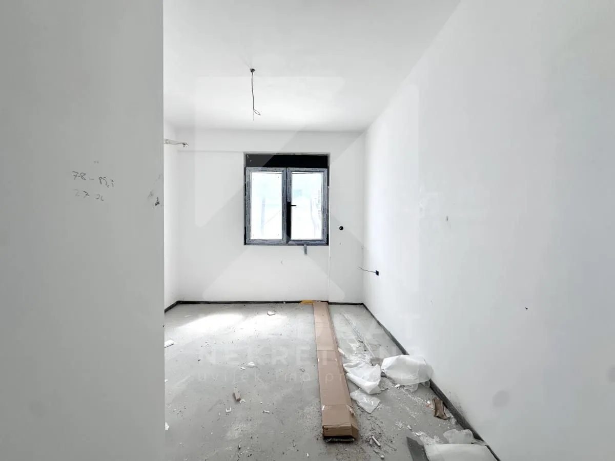 Prodaja, dvosoban stan, 70m², Stari Aerodrom, Podgorica