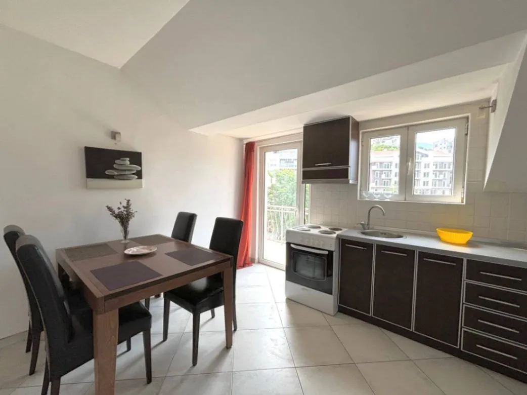 Sale, two bedroom apartment, 73m², Dobrota, Kotor
