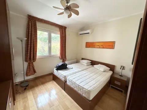 Prodaja, četvorosoban stan, 170m², Pržno, Budva - image 15