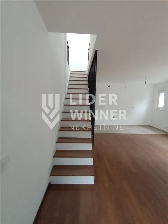 Sale, two bedroom apartment, 73m², Olimp, Zvezdara Sve Podlokacije