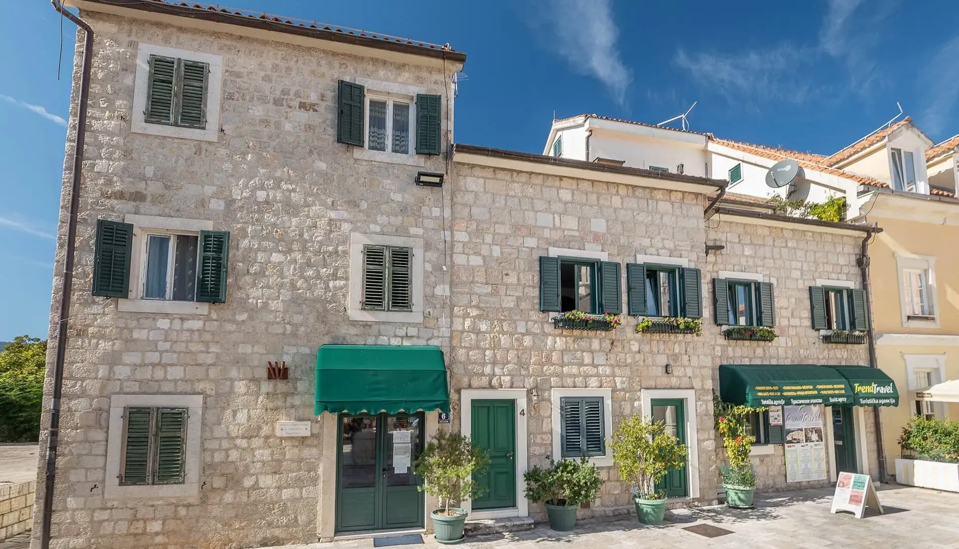 Prodaja, kuća, 198m², Herceg Novi, Crna Gora