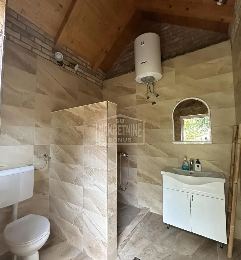 Prodaja, kuća, 288m², Kelebija, Subotica