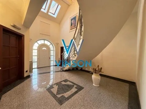 Izdavanje, kuća, 350m², Veternička rampa, Novi Sad Sve Podlokacije - image 8