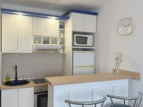 Rent, one bedroom apartment, 35m², Adamovićevo Naselje, Novi Sad Sve Podlokacije - image 5