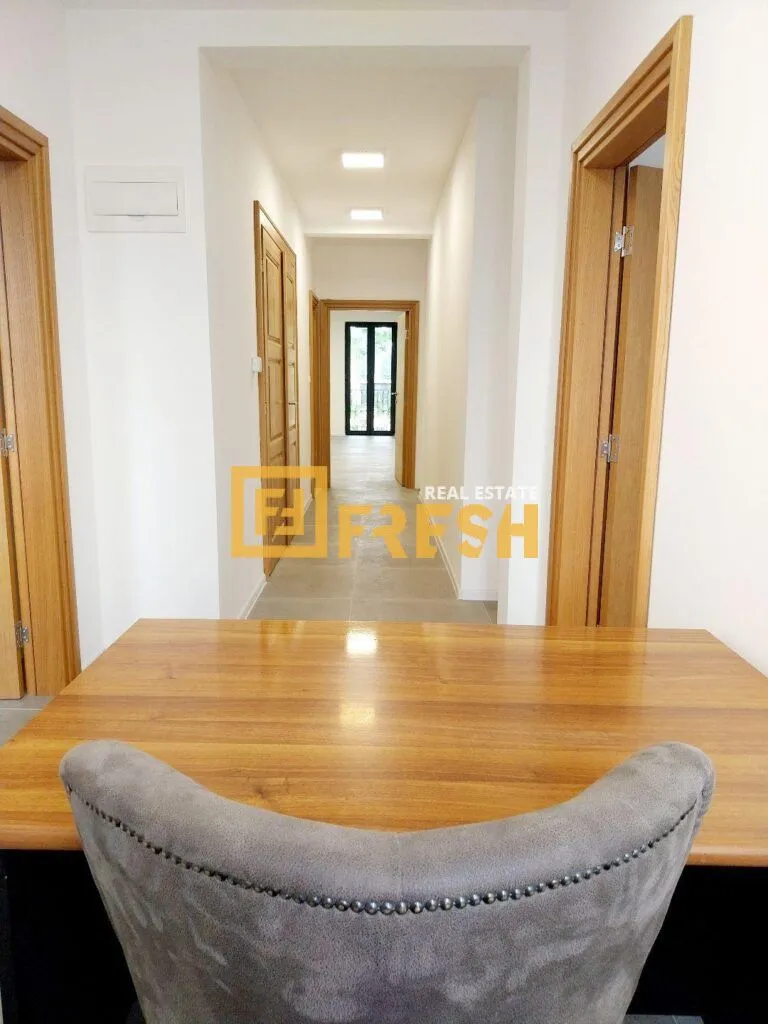 Rent, office space, 120m², Centar, Podgorica