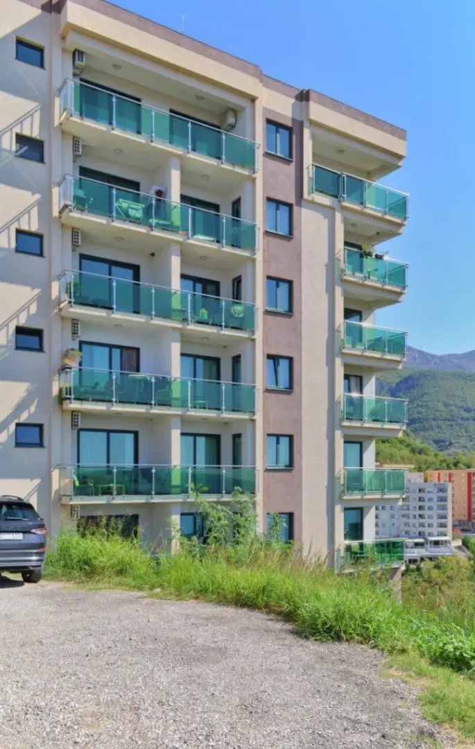 Prodaja, dvosoban stan, 81m², Bečići, Budva