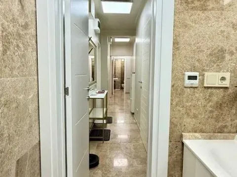 Izdavanje, četvorosoban stan, 79m², Velji Vinogradi, Budva - image 9