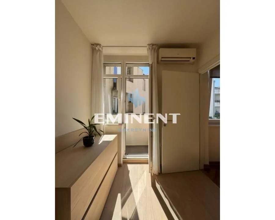 Rent, two bedroom apartment, 41m², Palilula Sve Podlokacije, Beograd