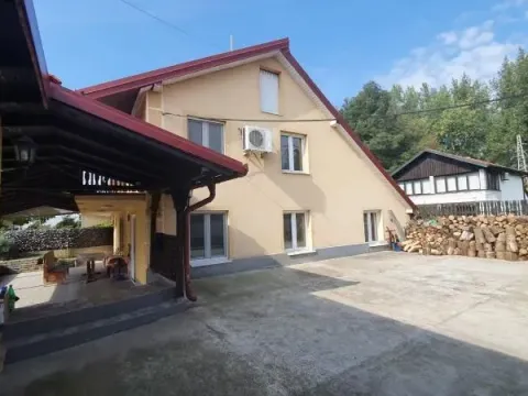 Prodaja, kuća, 168m², Kamenjar, Novi Sad Sve Podlokacije - image 16