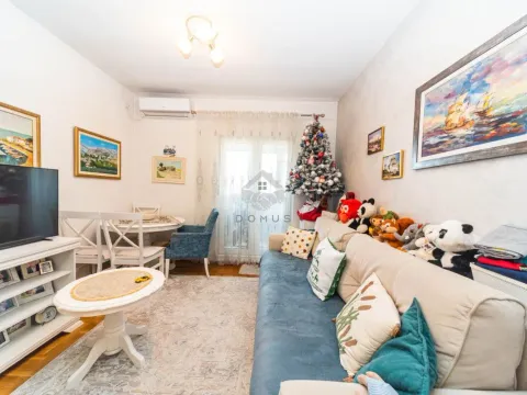 Prodaja, jednosoban stan, 36m², Stari Aerodrom, Podgorica - image 2