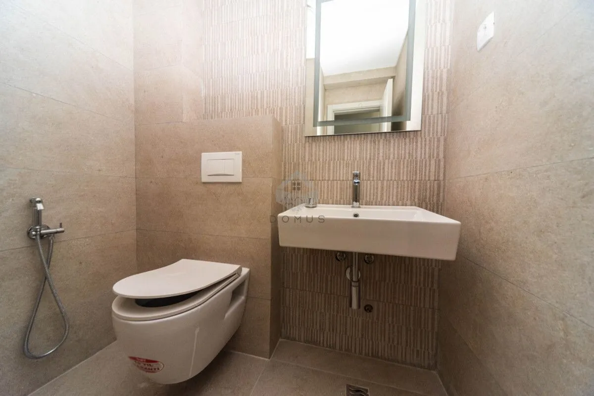 Prodaja, trosoban stan, 131m², Bar, Crna Gora