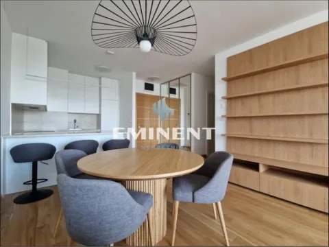 Izdavanje, četvorosoban stan, 100m², Novi Beograd Blok 65, Novi Beograd Sve Podlokacije - image 2