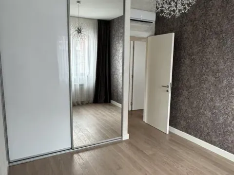 Izdavanje, trosoban stan, 80m², Savski Venac, Beograd - image 11