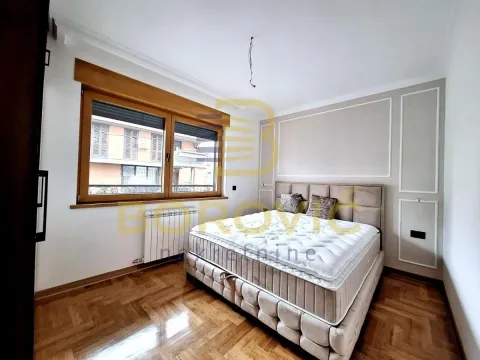 Prodaja, trosoban stan, 100m², Kluz, Zvezdara Sve Podlokacije - image 9