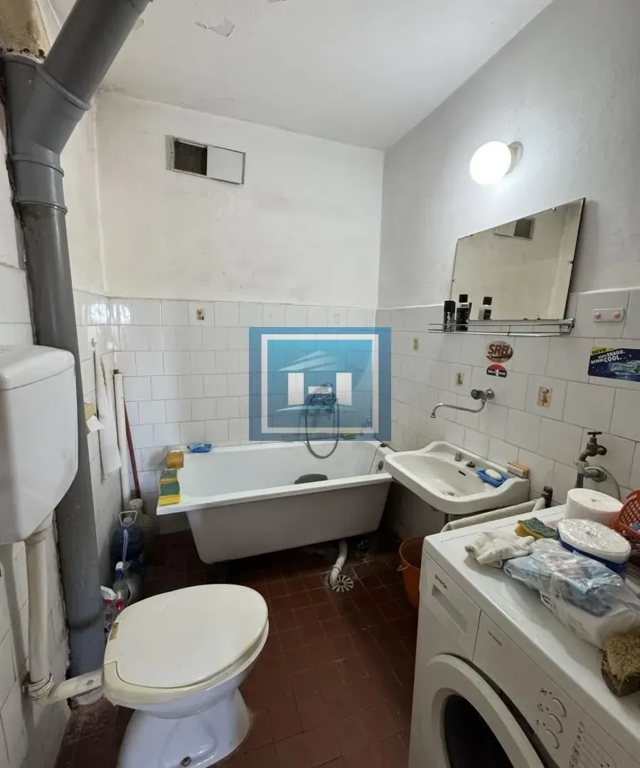 Prodaja, dvosoban stan, 64m², Pivara, Jagodina
