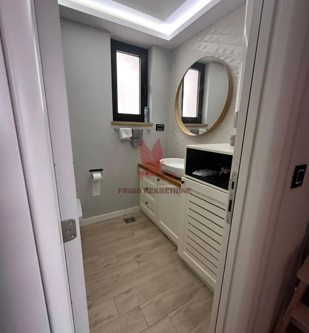 Prodaja, četvorosoban stan, 78m², Mladenovac, Beograd