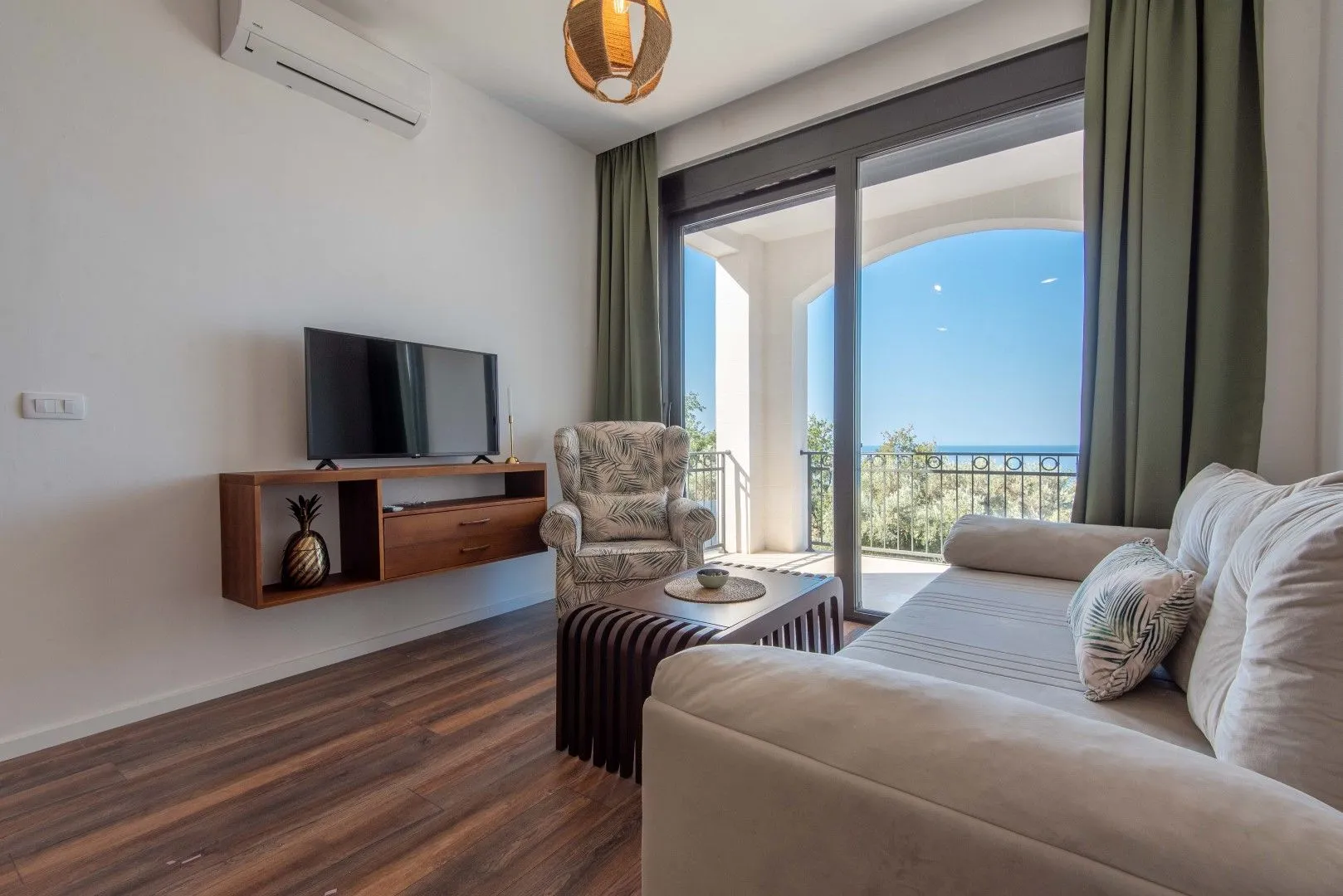 Sale, one bedroom apartment, 55m², Skočiđevojka, Budva