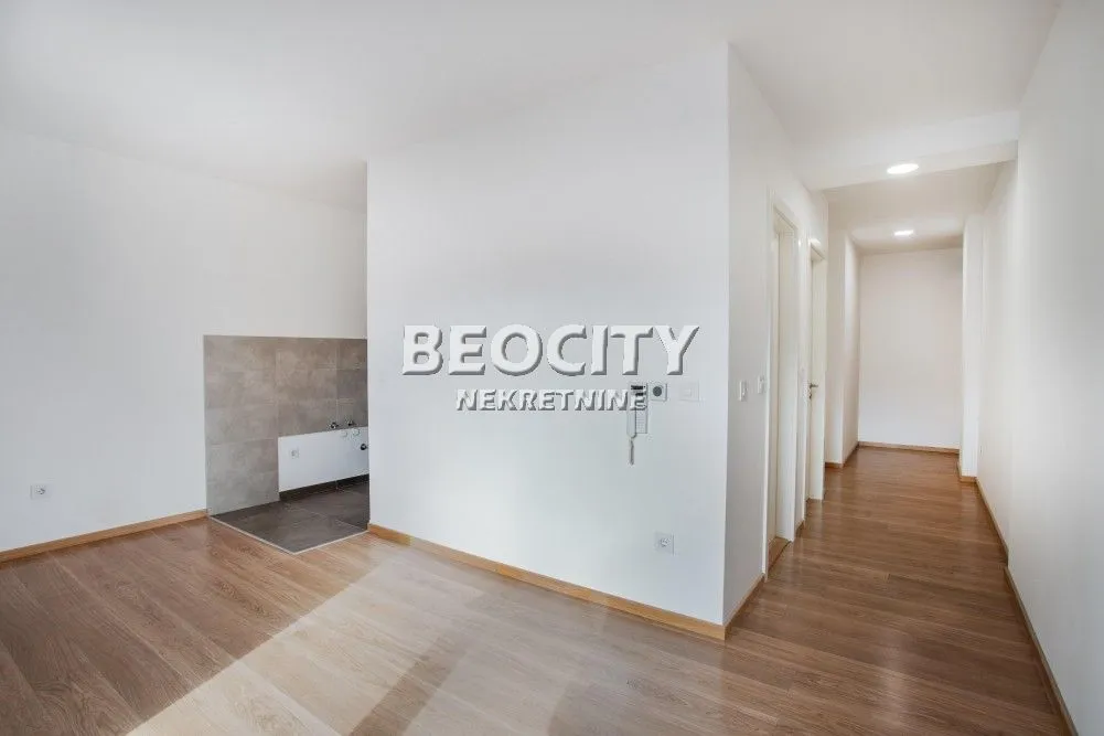 Prodaja, dvosoban stan, 50m², Centar, Novi Sad