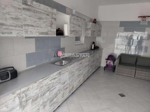 Prodaja, kuća, 280m², Leštane, Grocka - image 10