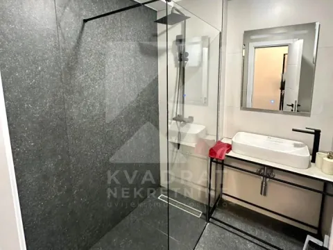 Izdavanje, jednosoban stan, 57m², Momišići, Podgorica - image 7