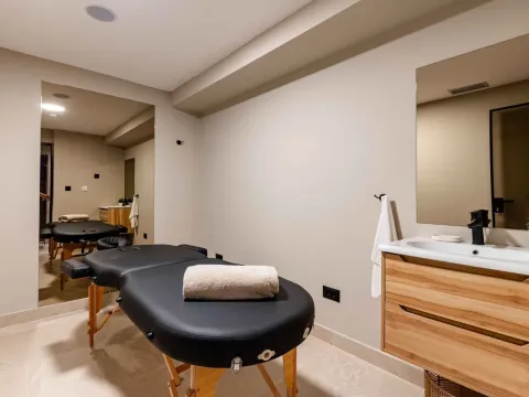 Izdavanje, poslovni prostor, 350m², Pržno, Budva - image 17