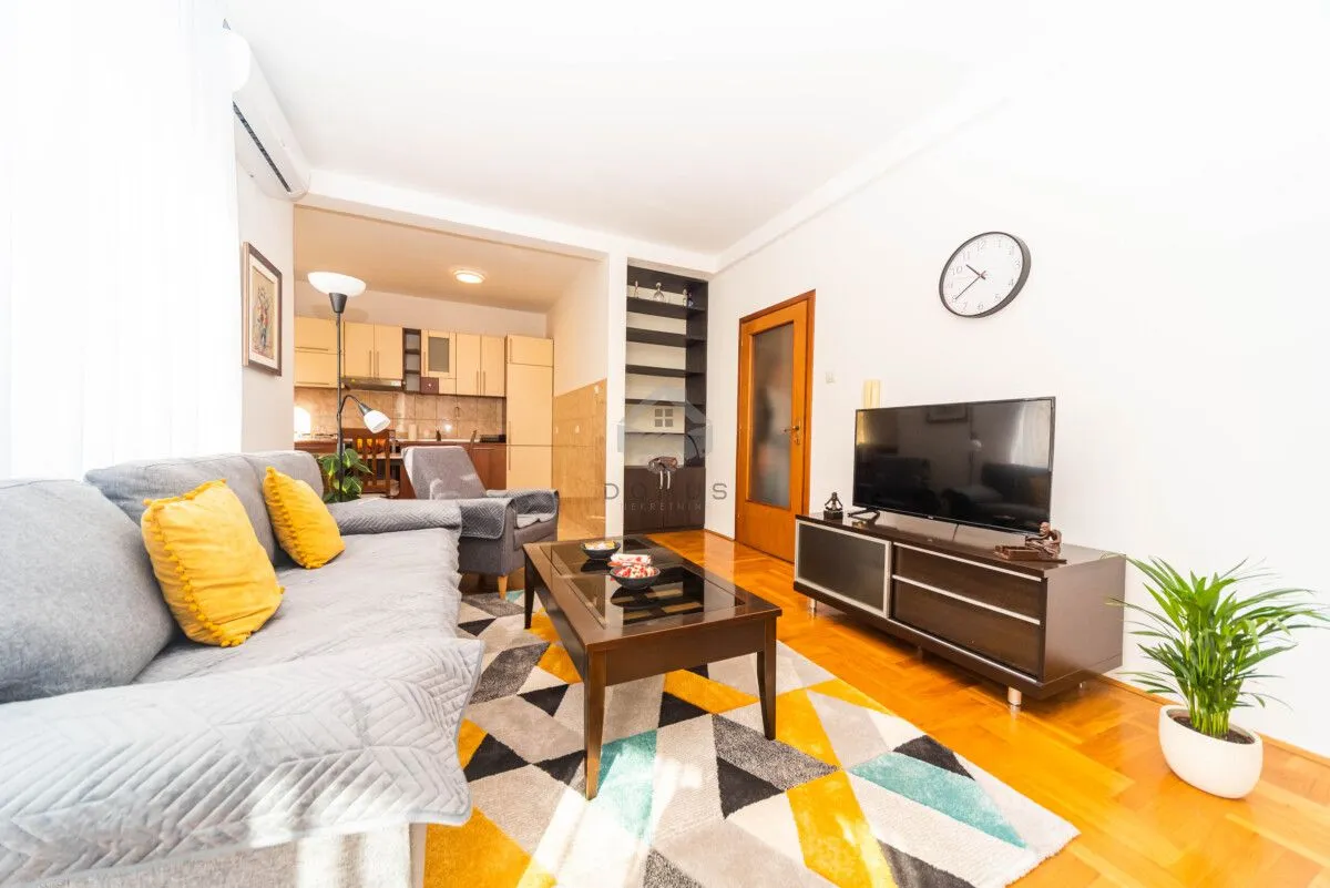 Rent, one bedroom apartment, 55m², Momišići, Podgorica