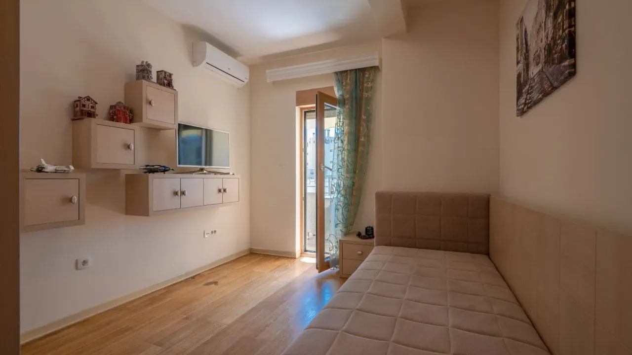 Sale, three bedroom apartment, 123m², Pržno, Budva
