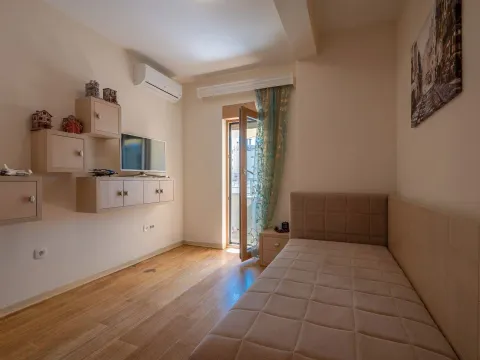 Sale, three bedroom apartment, 123m², Pržno, Budva