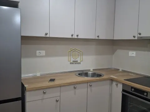 Izdavanje, jednosoban stan, 40m², Pobrežje, Podgorica - image 2