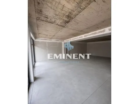 Izdavanje, poslovni prostor, 200m², Žarkovo, Beograd - image 3