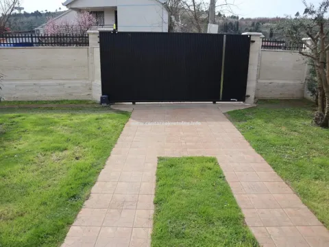 Prodaja, kuća, 200m², Zabjelo, Podgorica - image 13