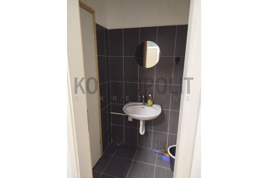Sale, office space, 14m², Trošarina, Voždovac Sve Podlokacije