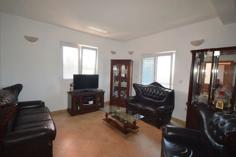 Prodaja, kuća, 250m², Topla, Herceg Novi