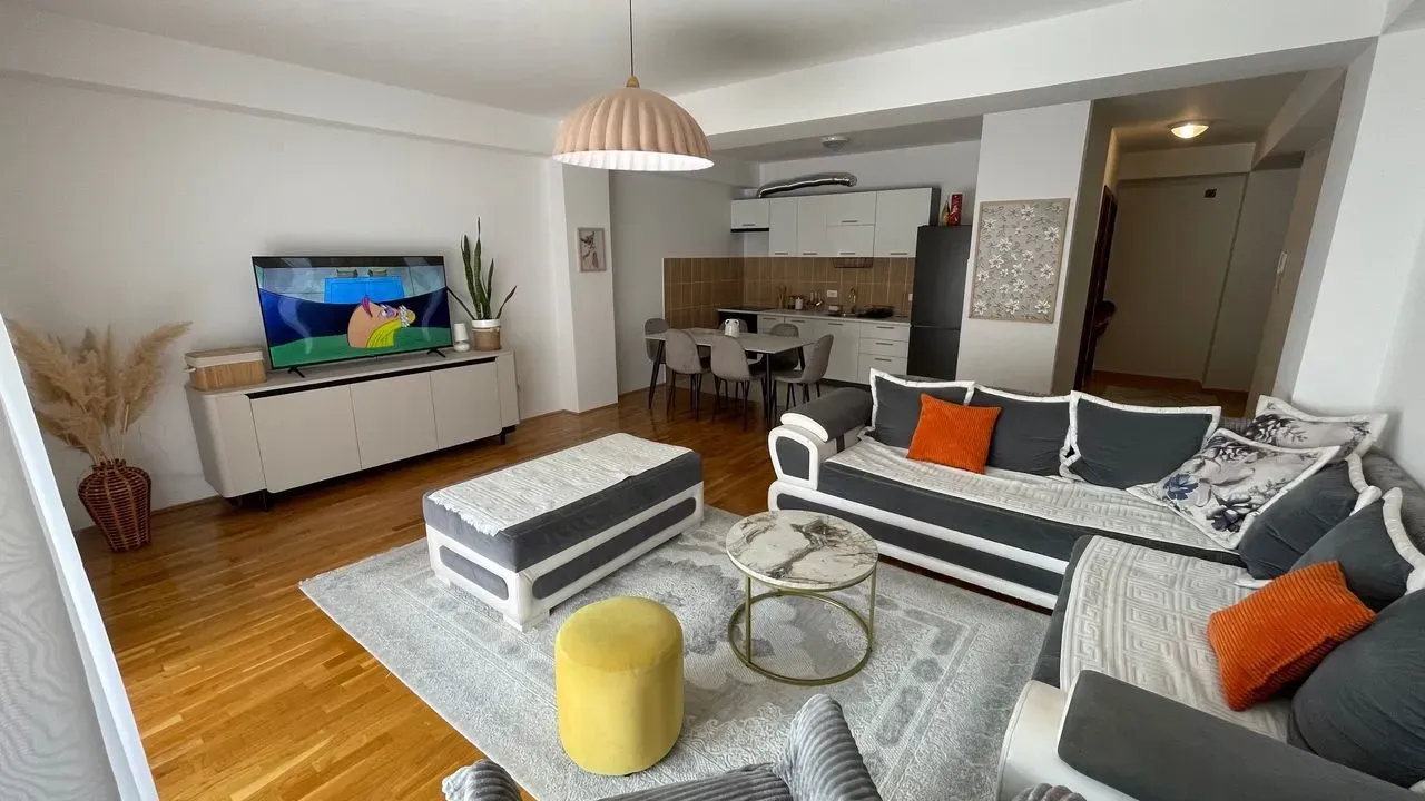 Rent, two bedroom apartment, 113m², Petrovac, Budva