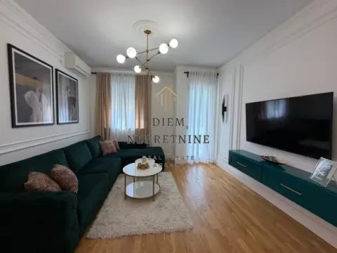 Izdavanje, jednosoban stan, 45m², City Kej, Podgorica - image 14